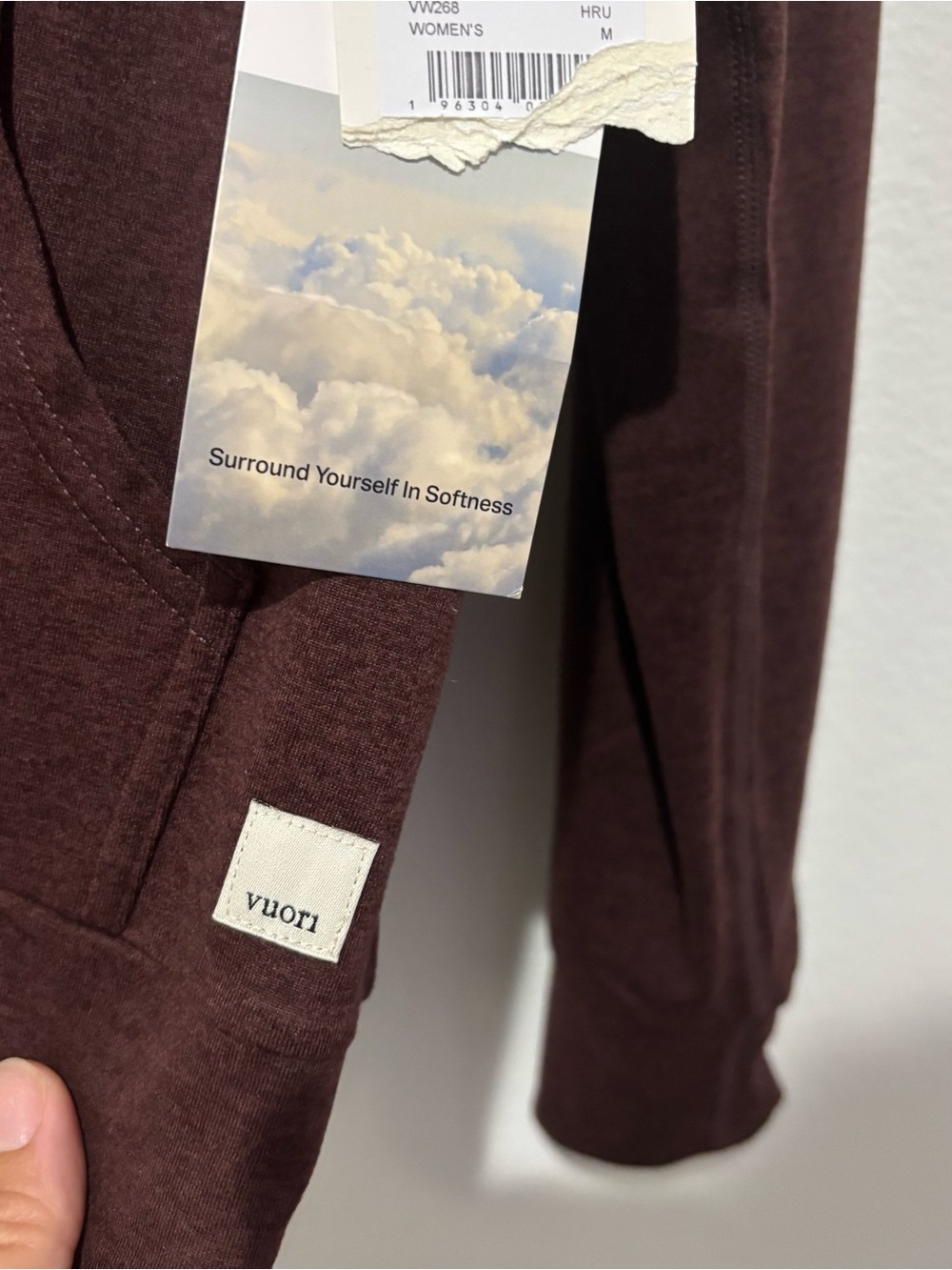 NWT Vuori Halo Performance Hoodie 2.0 Ruby Heather - Picture 3 of 7